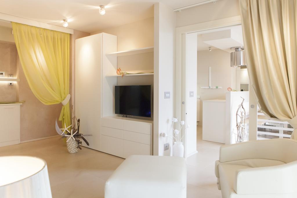 غرادو Suite & Spa Mirabel المظهر الخارجي الصورة