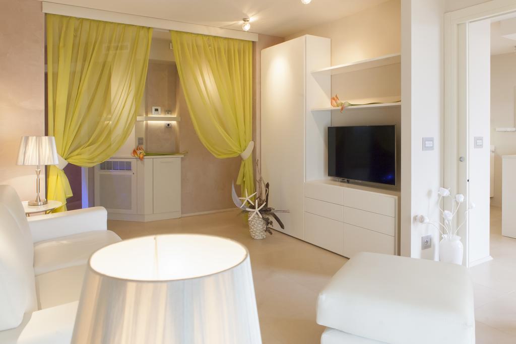 غرادو Suite & Spa Mirabel المظهر الخارجي الصورة