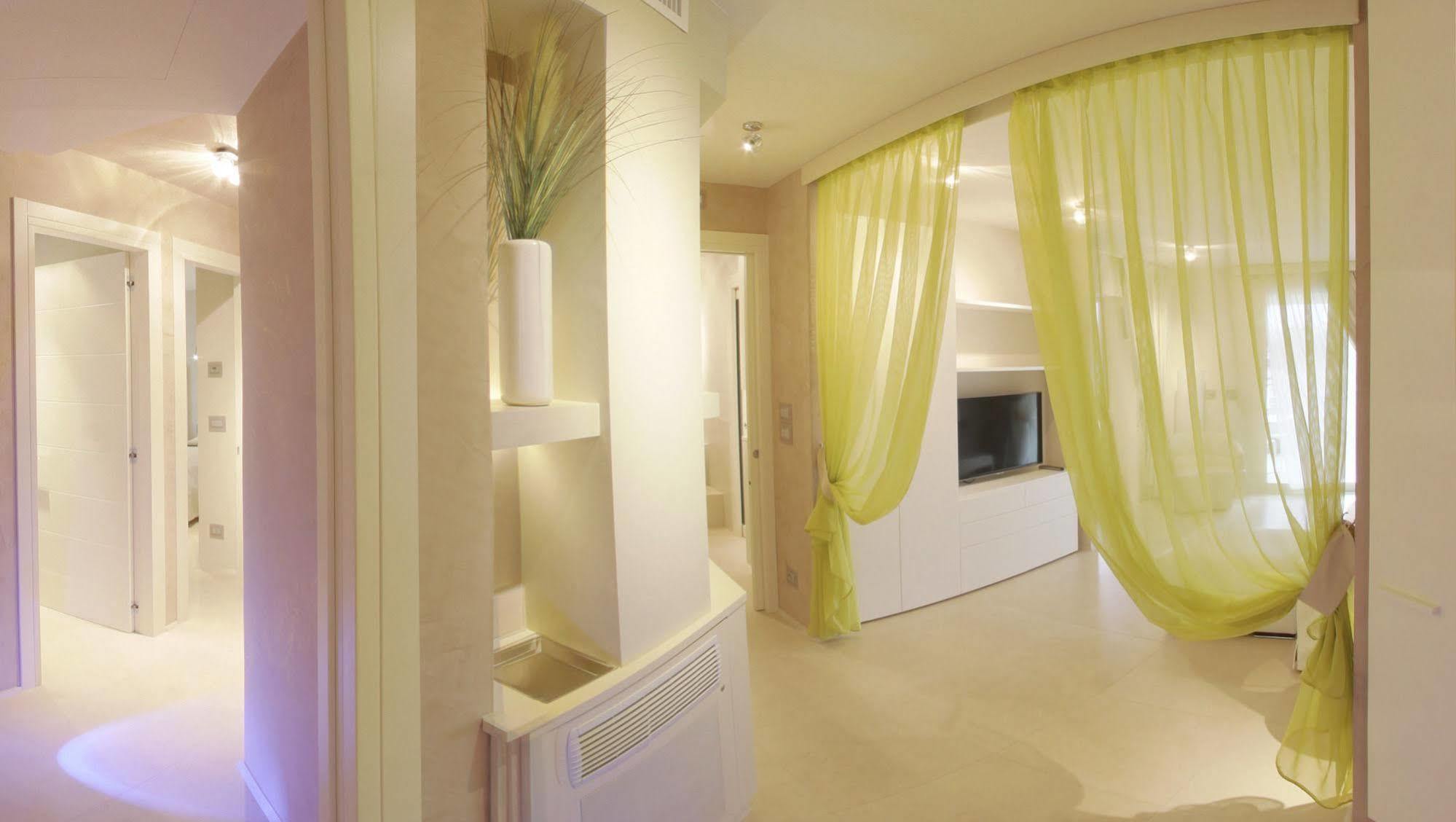 غرادو Suite & Spa Mirabel المظهر الخارجي الصورة