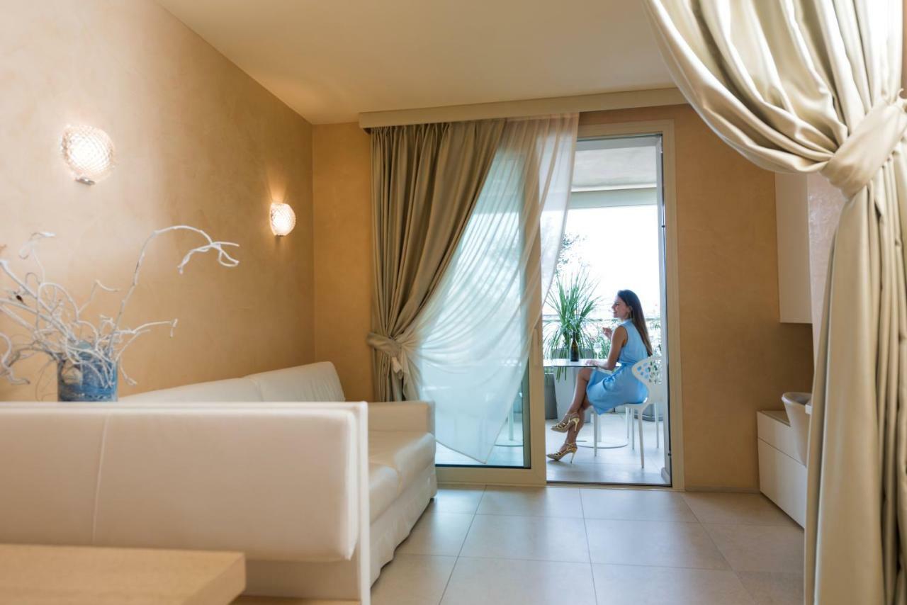 غرادو Suite & Spa Mirabel المظهر الخارجي الصورة